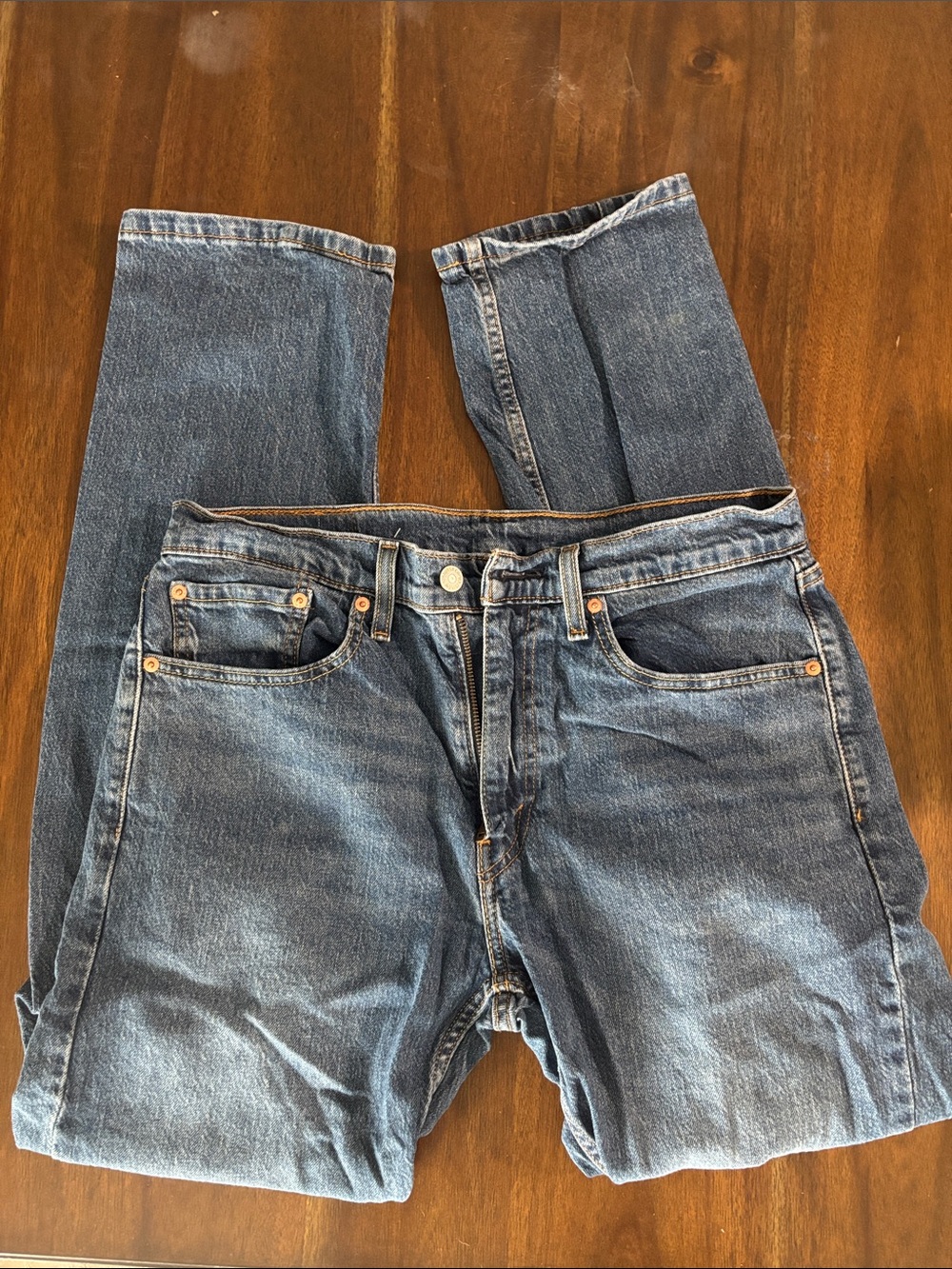 Levi's 505 32 x 32 Men's Straight-Leg Jeans in Medium Blue Wash